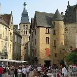 Tower Sarlat Gæstehus *